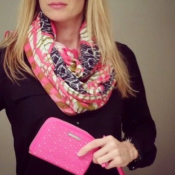 Stella and dot scarf - Picture 5 of 5